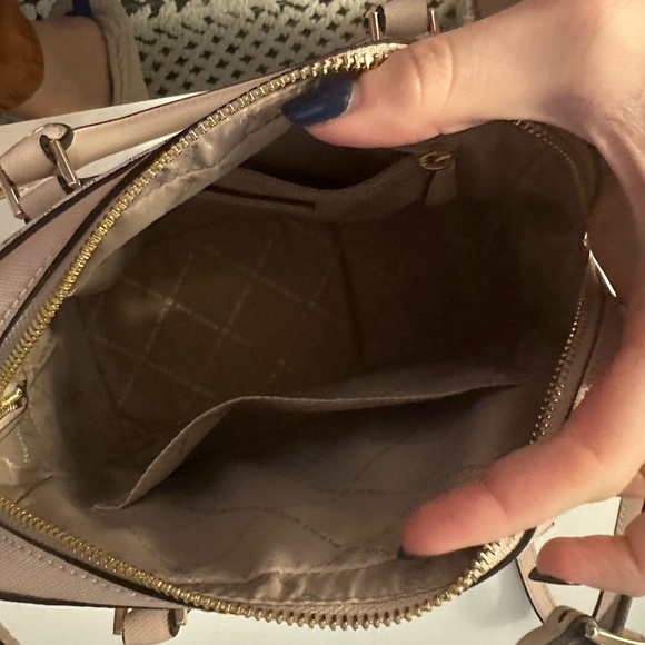 Barely Used Michael Kors Purse - Picture 3 of 4